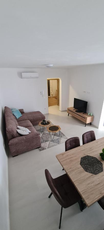 Apartments House Novel Novalja Ngoại thất bức ảnh