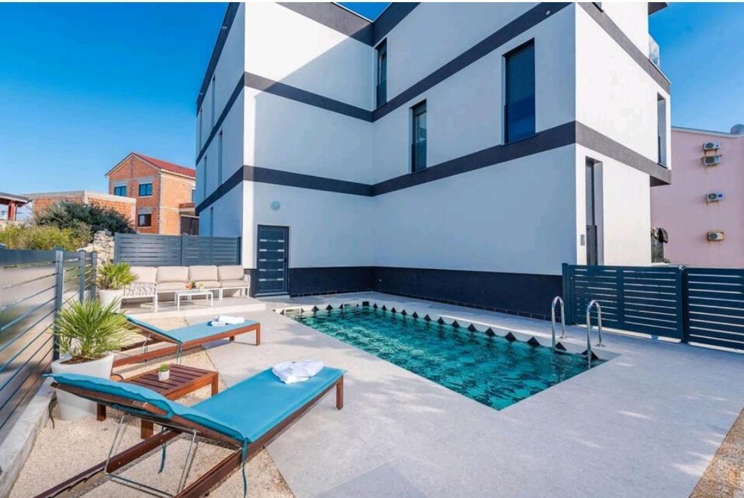 Apartments House Novel Novalja Ngoại thất bức ảnh