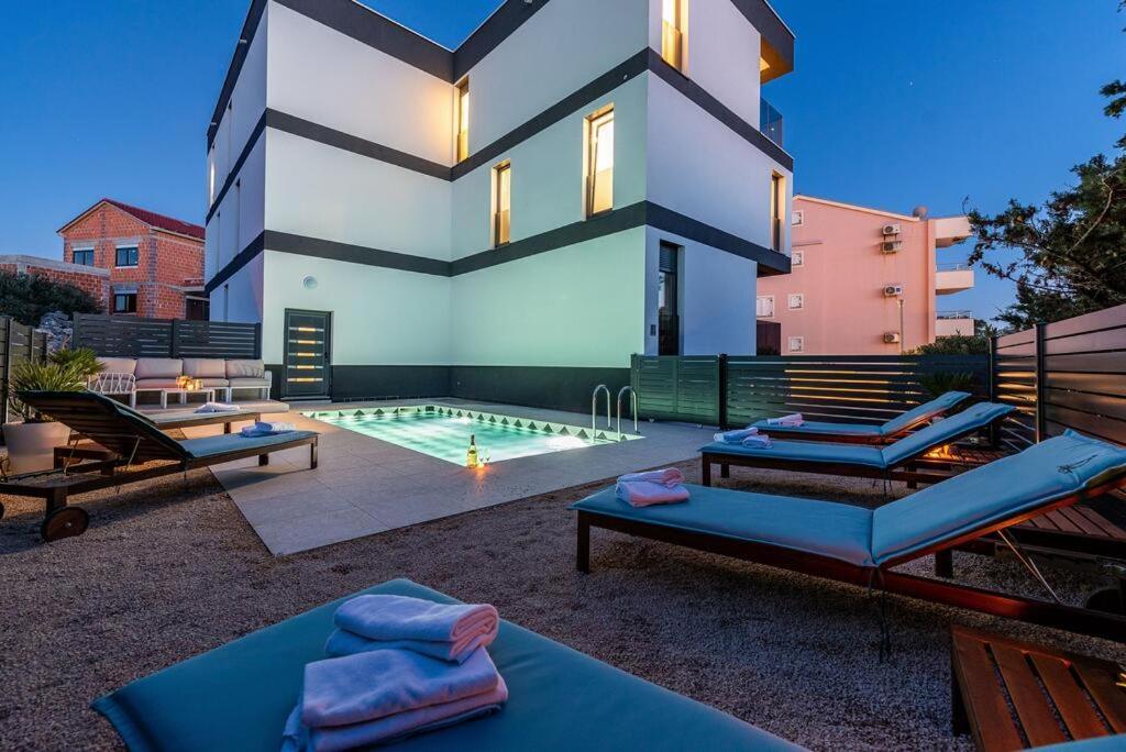Apartments House Novel Novalja Ngoại thất bức ảnh