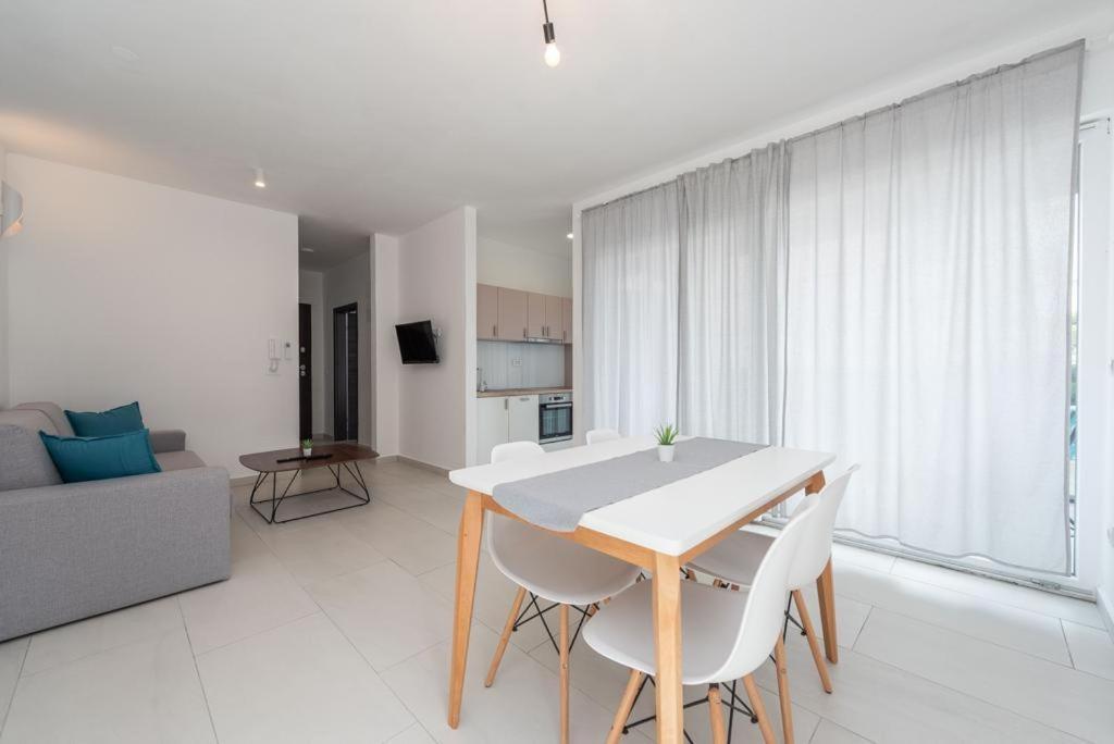 Apartments House Novel Novalja Ngoại thất bức ảnh